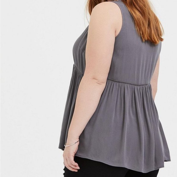 Torrid Size 2 - Babydoll Crinkle Gauze Tunic Tank - Smoked Pearl - Picture 3 of 4